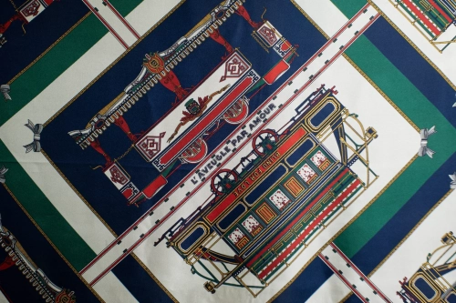 jedwab-twill-oryginalny-wzor-architektoniczny-2.webp