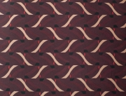 satyna-jedwabna-wzor-geometryczny-bordo-4.webp